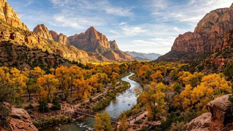 Best Places to Travel in October in the USA