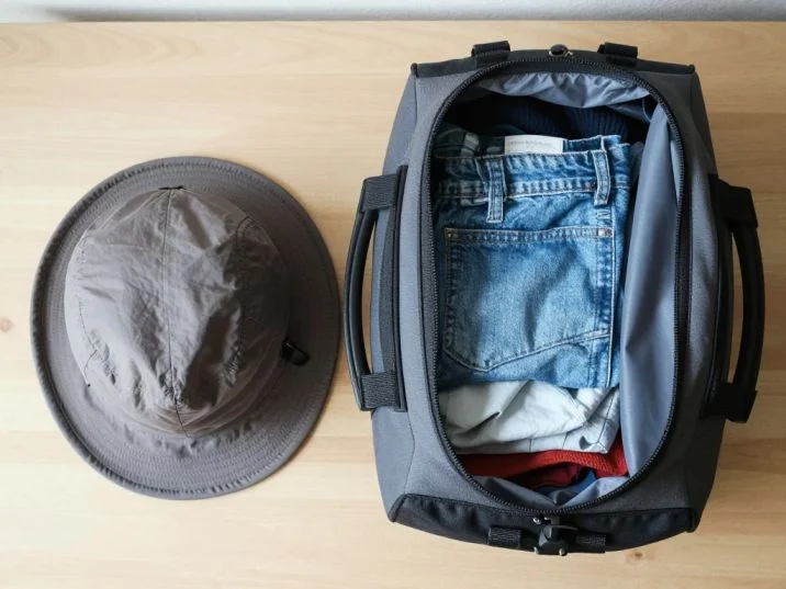 How to Pack a Hat Without Ruining It