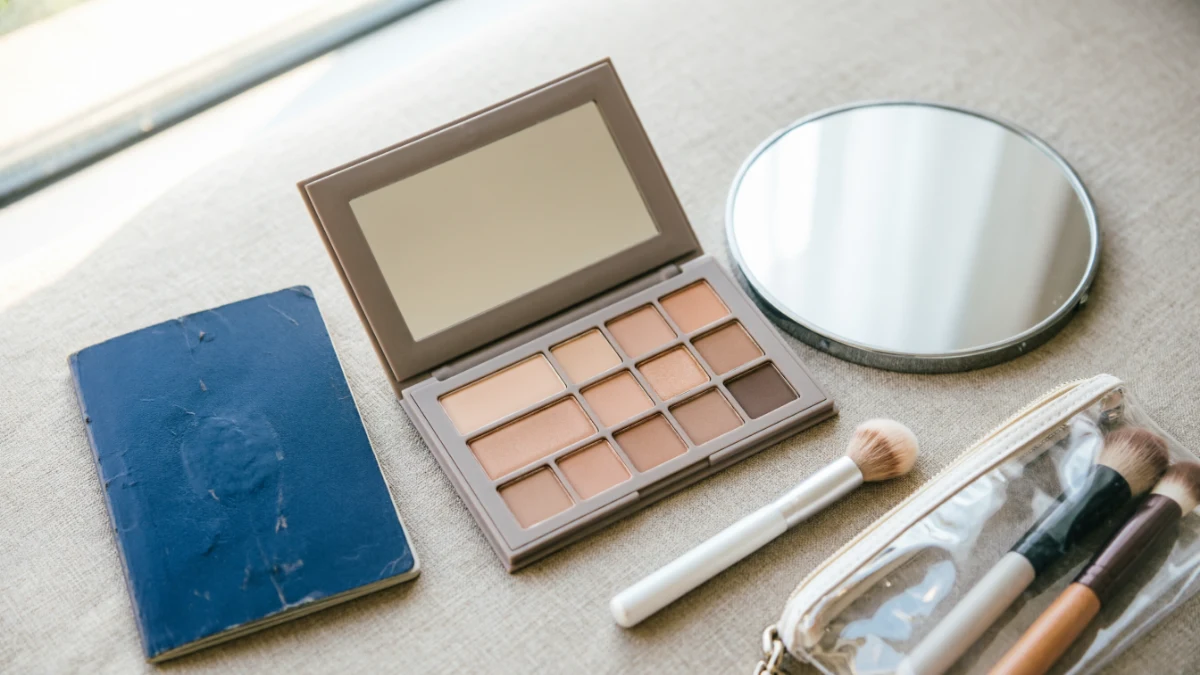 Travel Eyeshadow Palette